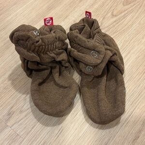 Never worn! Organic Zutano brown 24m booties